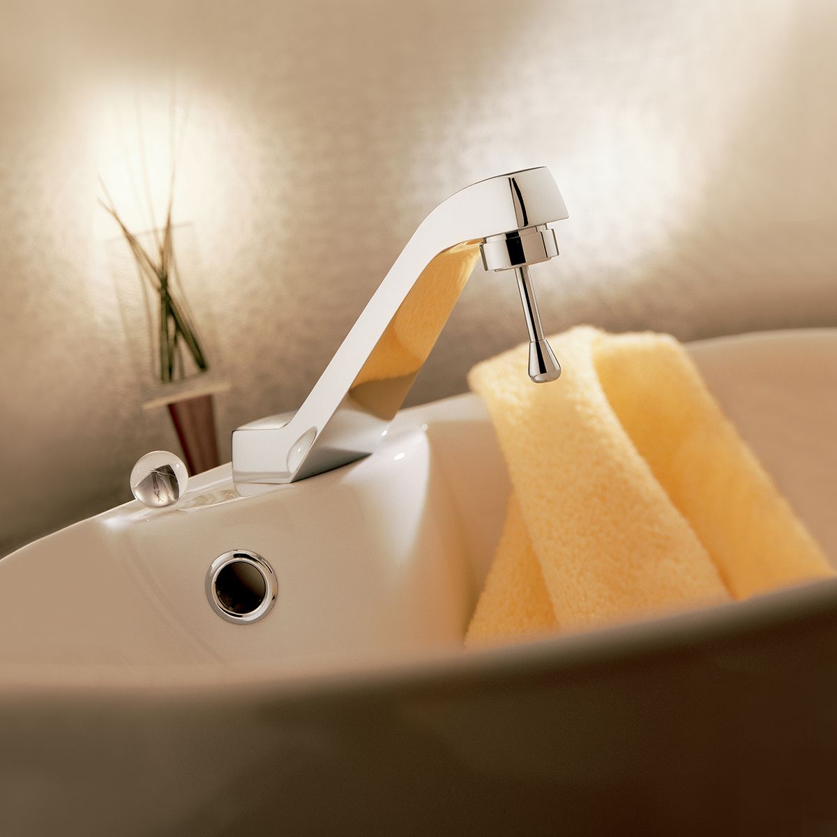 Modelo TV-105 LLAVE LAVABO ECONOMIZADORA CR HELVEX